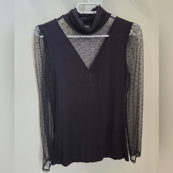⭐️RW & Co Sheer Sleeves Black Top - Picture 1 of 6